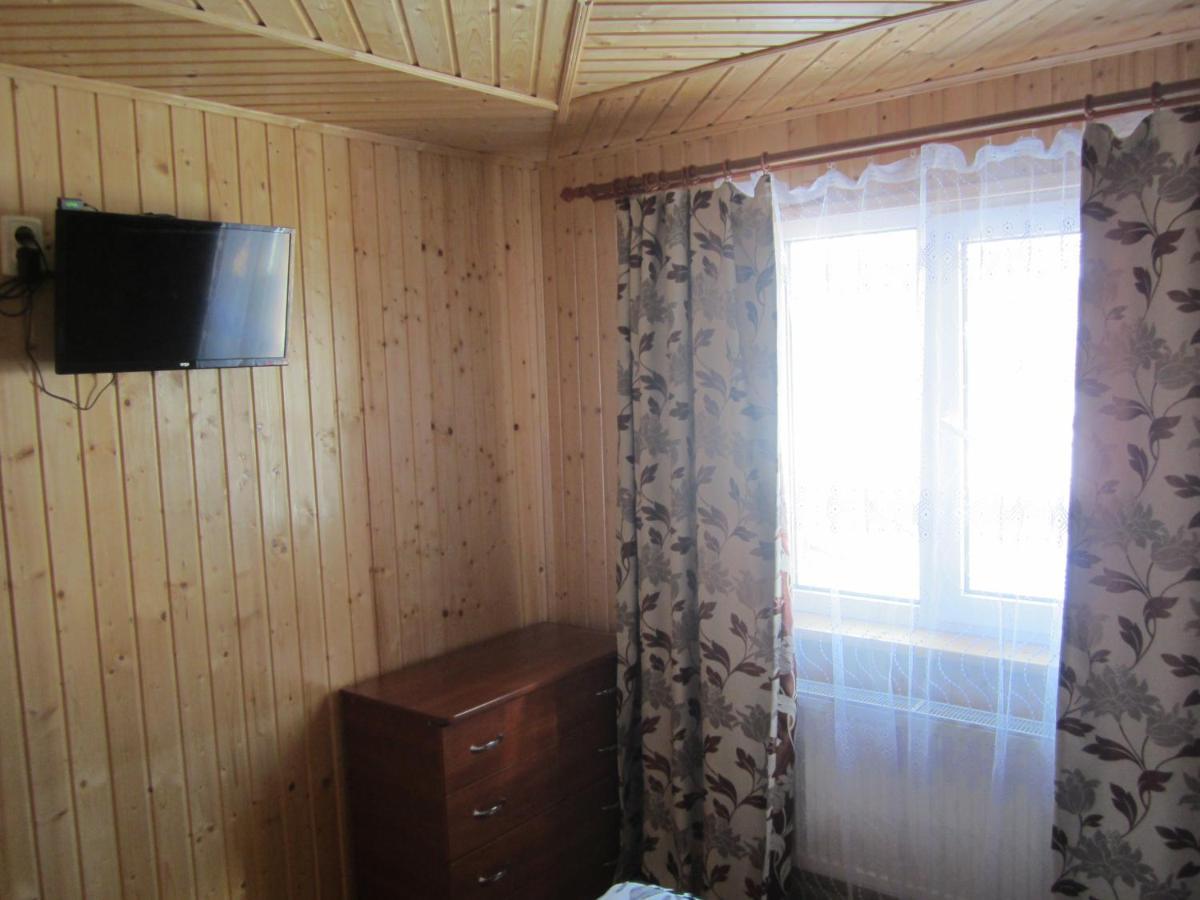 Базилік Hotel Yaremche Bagian luar foto