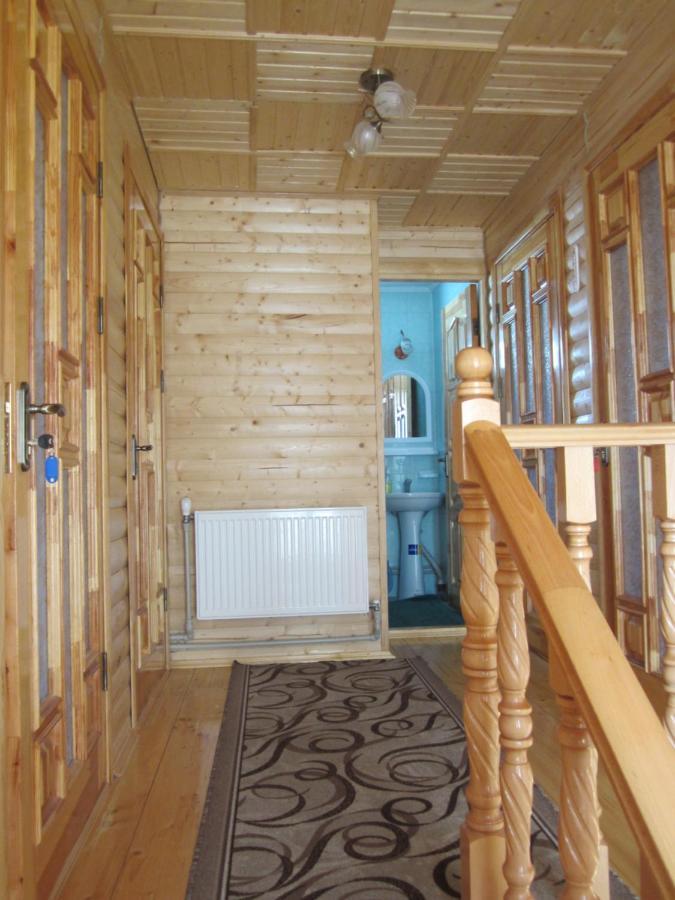 Базилік Hotel Yaremche Bagian luar foto