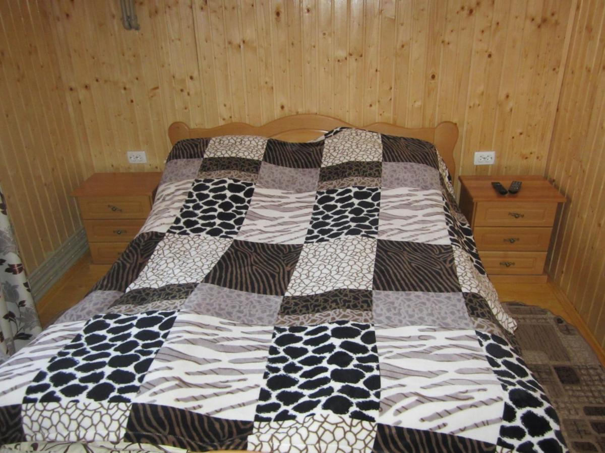 Базилік Hotel Yaremche Bagian luar foto