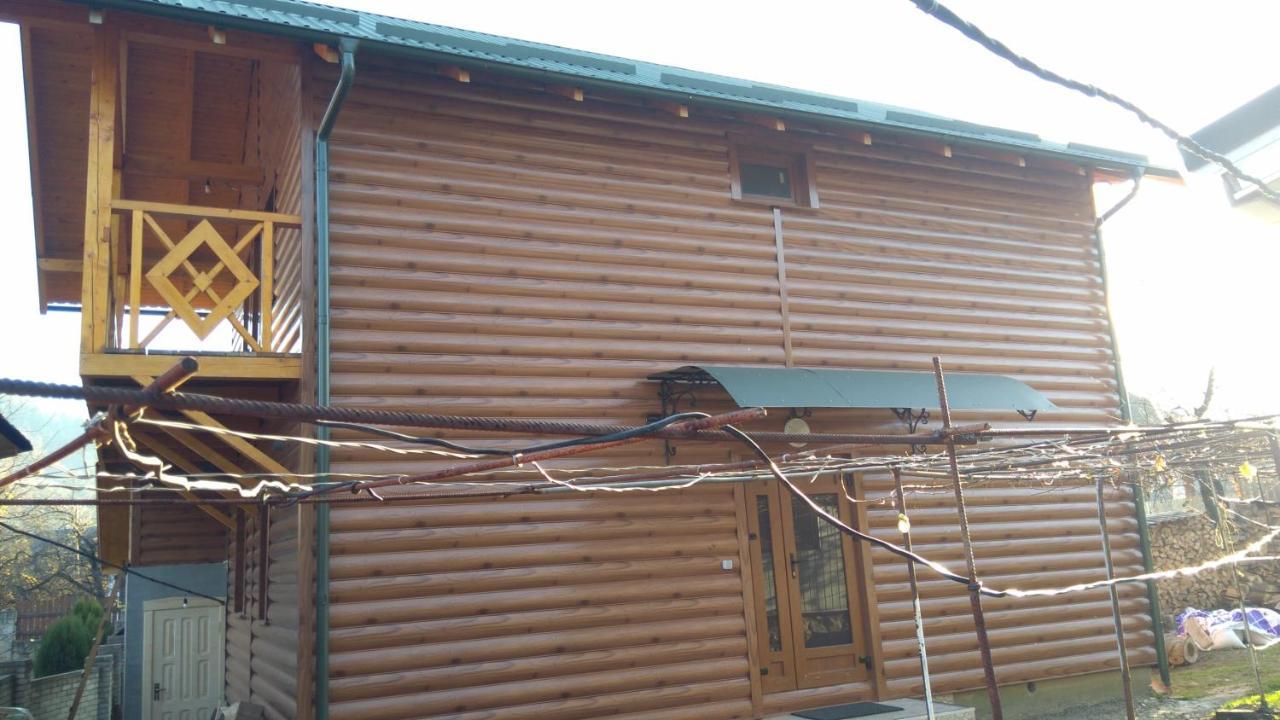 Базилік Hotel Yaremche Bagian luar foto