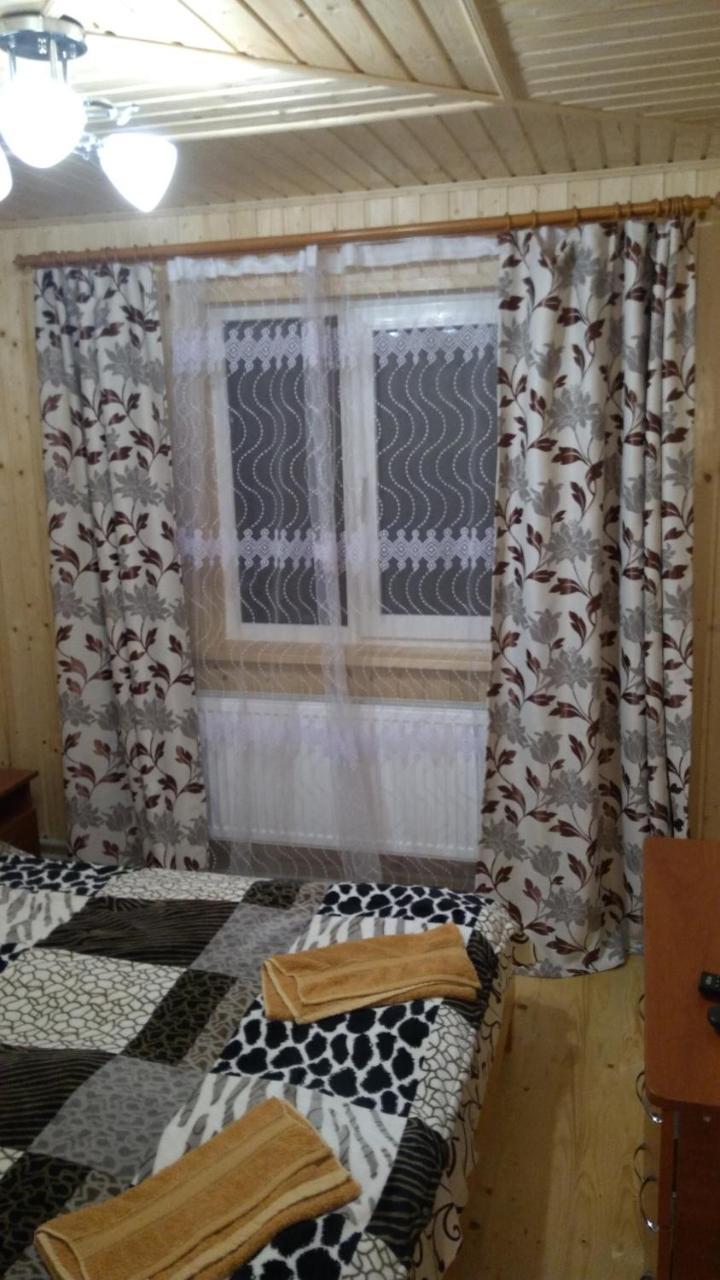 Базилік Hotel Yaremche Bagian luar foto