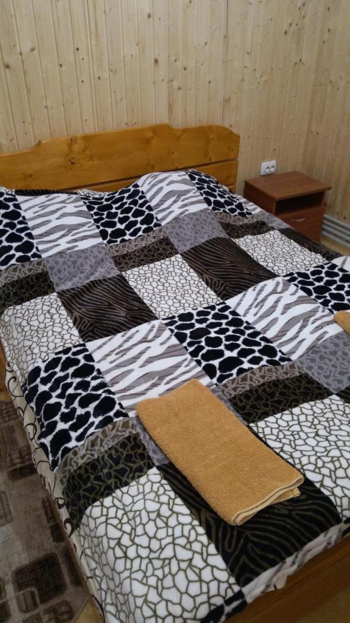Базилік Hotel Yaremche Bagian luar foto
